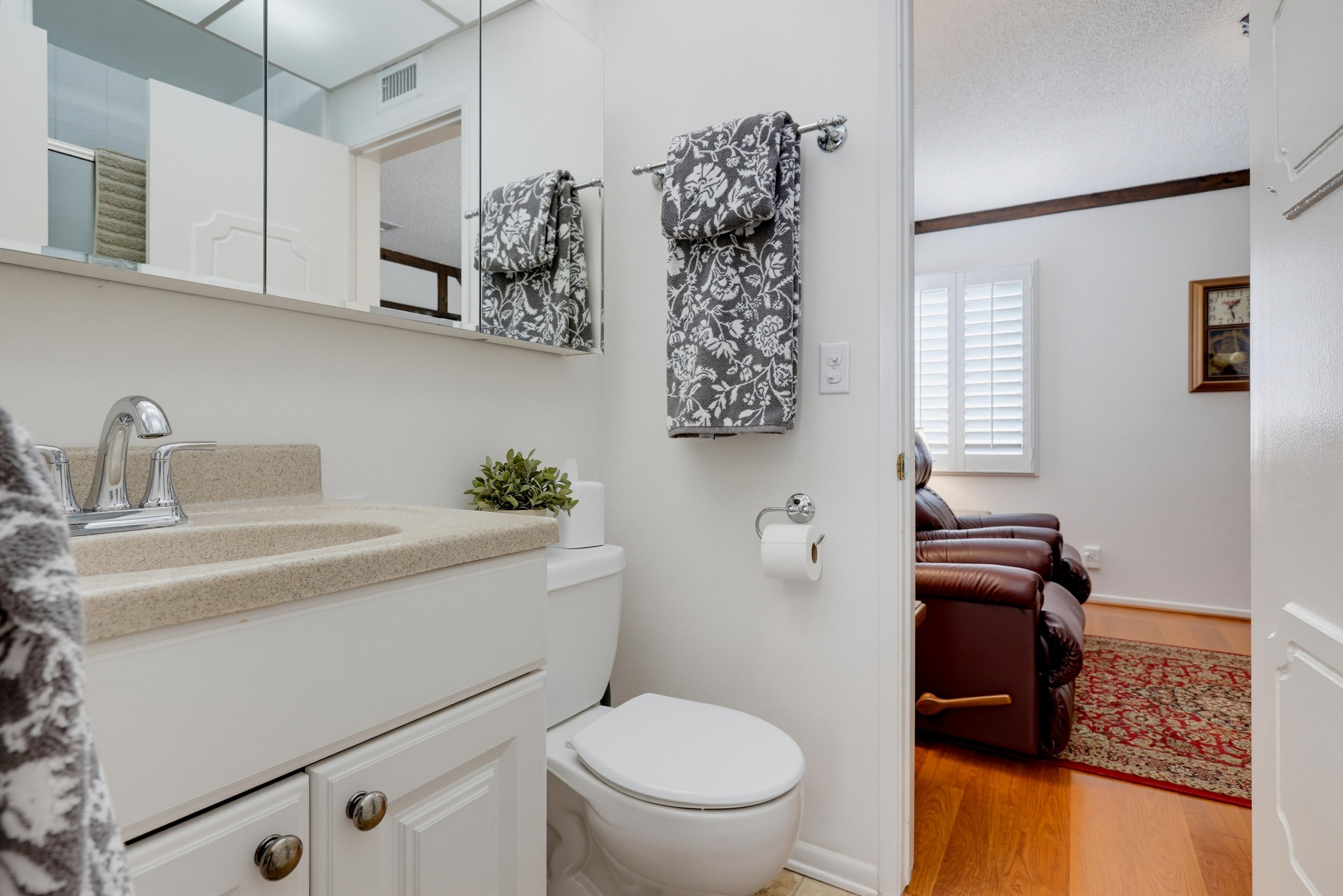 Virtual tour photo 26 of 69 for 5321 Park Ave