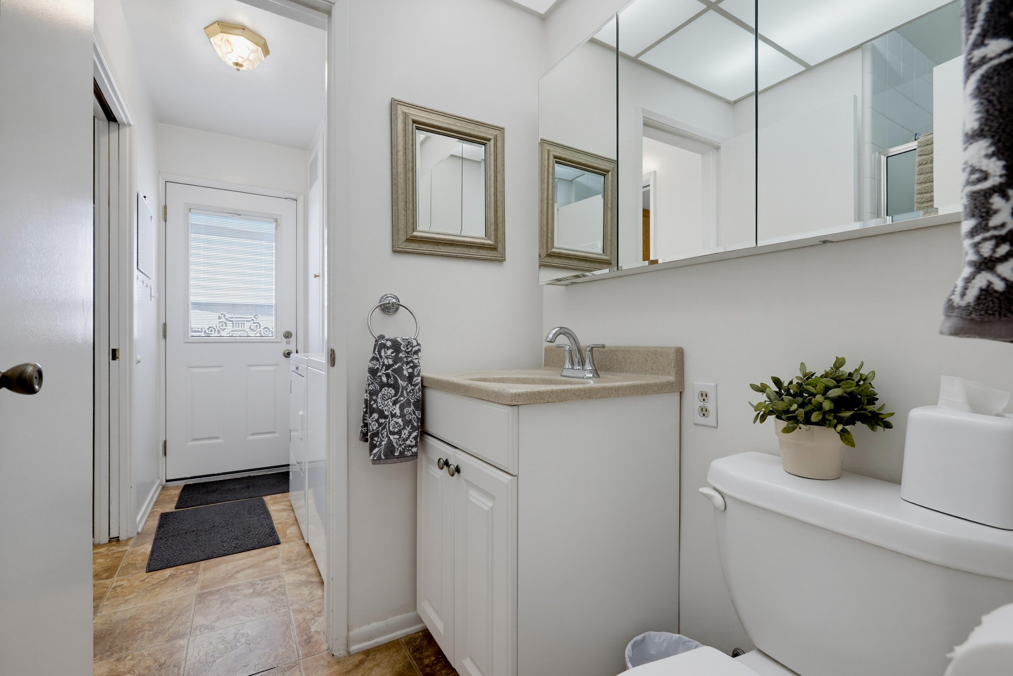 Virtual tour photo 27 of 69 for 5321 Park Ave
