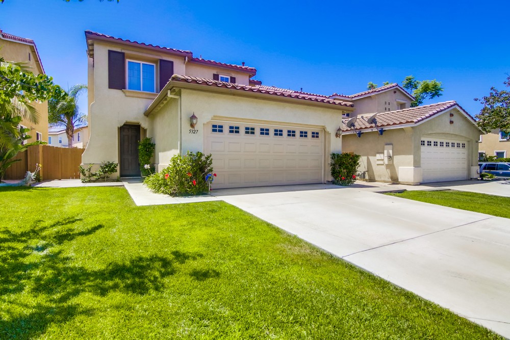 Virtual tour photo 5 of 44 for 5327 Seaglen Way