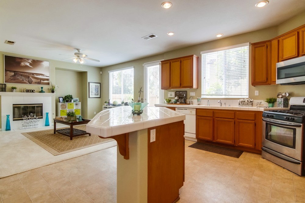 Virtual tour photo 24 of 44 for 5327 Seaglen Way