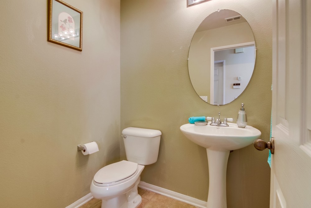 Virtual tour photo 27 of 44 for 5327 Seaglen Way