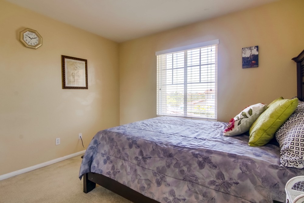 Virtual tour photo 36 of 44 for 5327 Seaglen Way