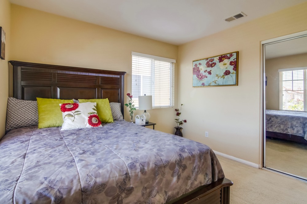 Virtual tour photo 37 of 44 for 5327 Seaglen Way