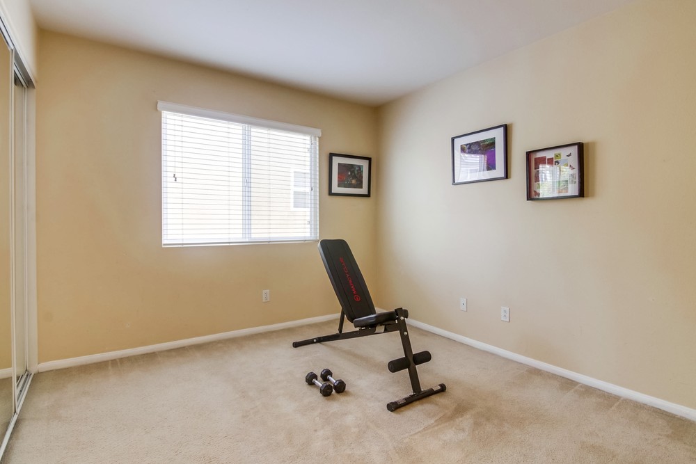 Virtual tour photo 38 of 44 for 5327 Seaglen Way
