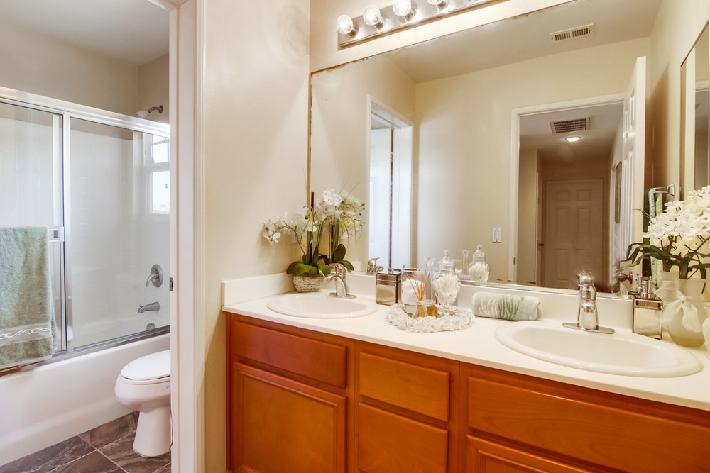Virtual tour photo 39 of 44 for 5327 Seaglen Way