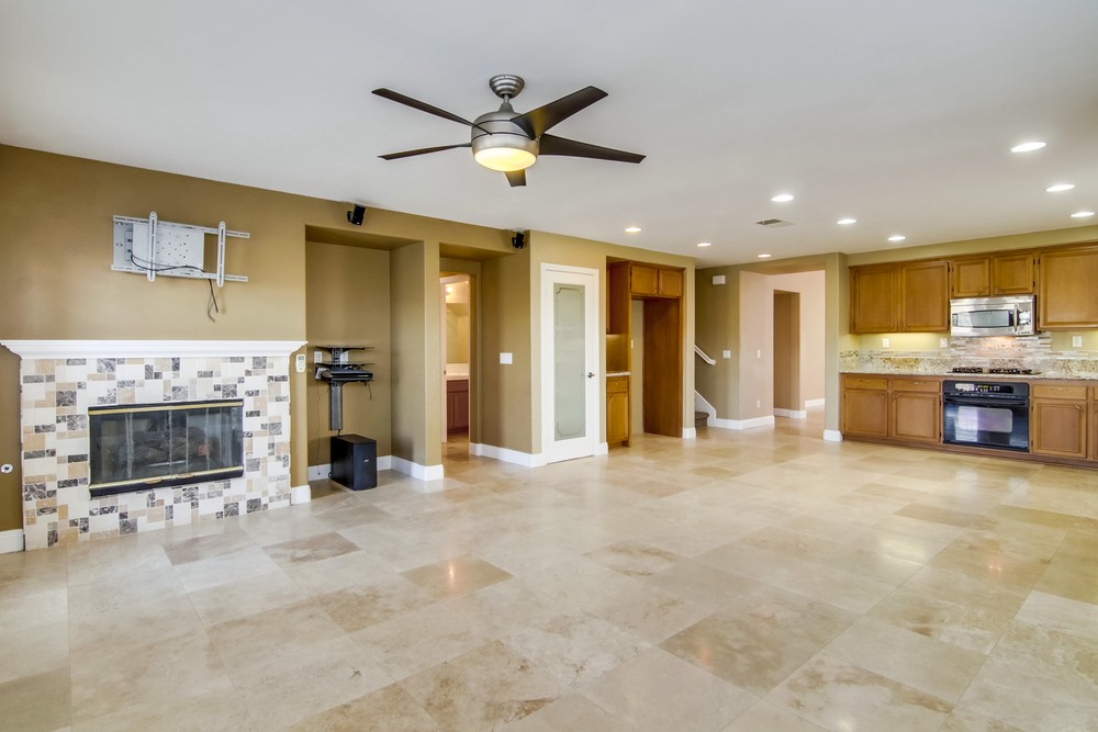 Virtual tour photo 20 of 78 for 5328 Quarterdeck Ln