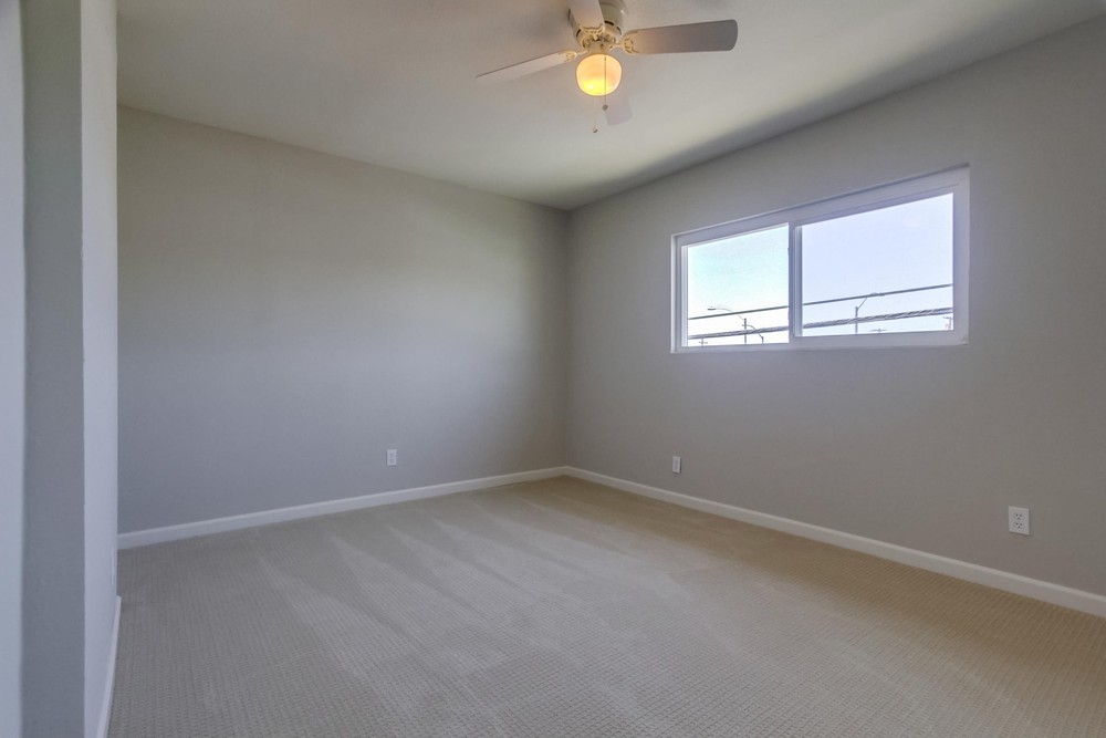 Virtual tour photo 43 of 53 for 533 42nd St