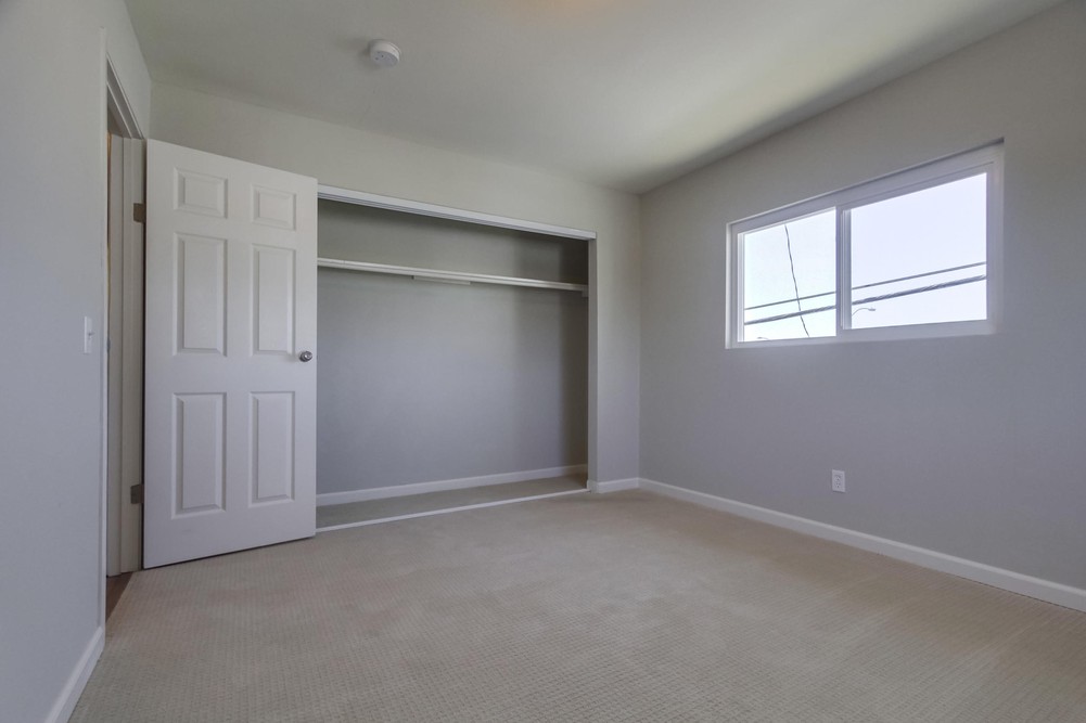Virtual tour photo 46 of 53 for 533 42nd St