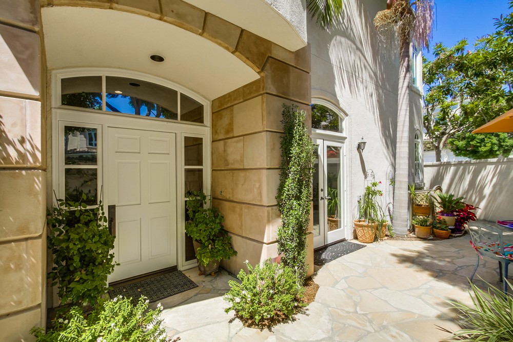 Virtual tour photo 6 of 51 for 5332 Renaissance Ave