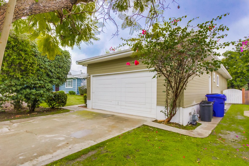 Virtual tour photo 5 of 39 for 5332 W Falls View Dr