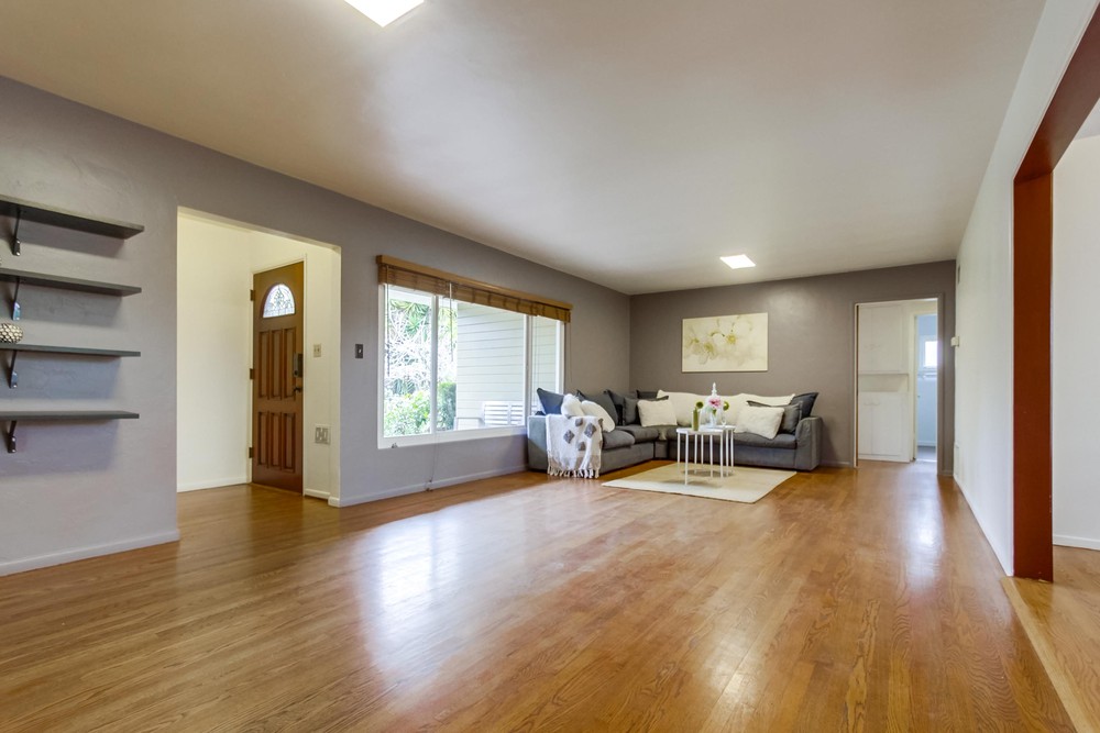 Virtual tour photo 9 of 39 for 5332 W Falls View Dr
