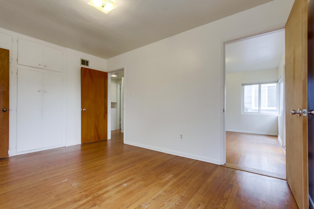 Virtual tour photo 26 of 39 for 5332 W Falls View Dr