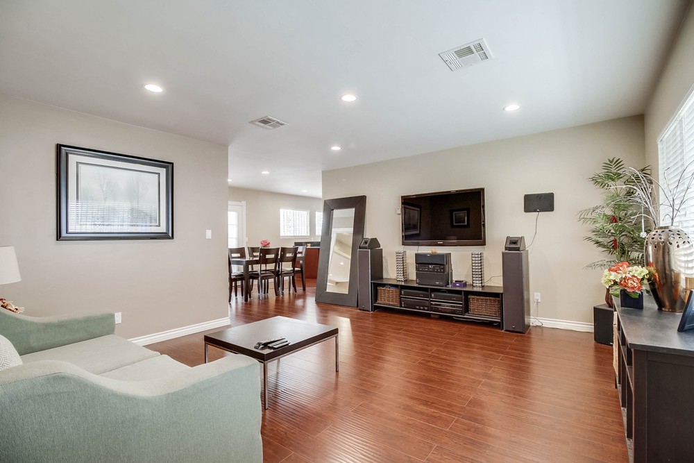 Virtual tour photo 13 of 58 for 5335 Quince St