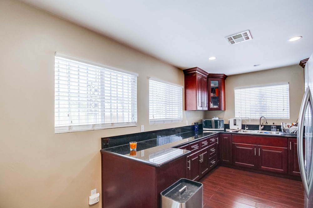 Virtual tour photo 21 of 58 for 5335 Quince St
