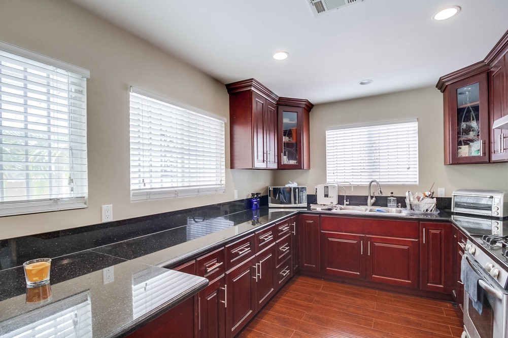 Virtual tour photo 22 of 58 for 5335 Quince St