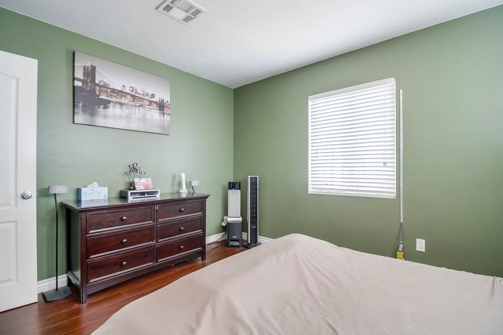 Virtual tour photo 36 of 58 for 5335 Quince St