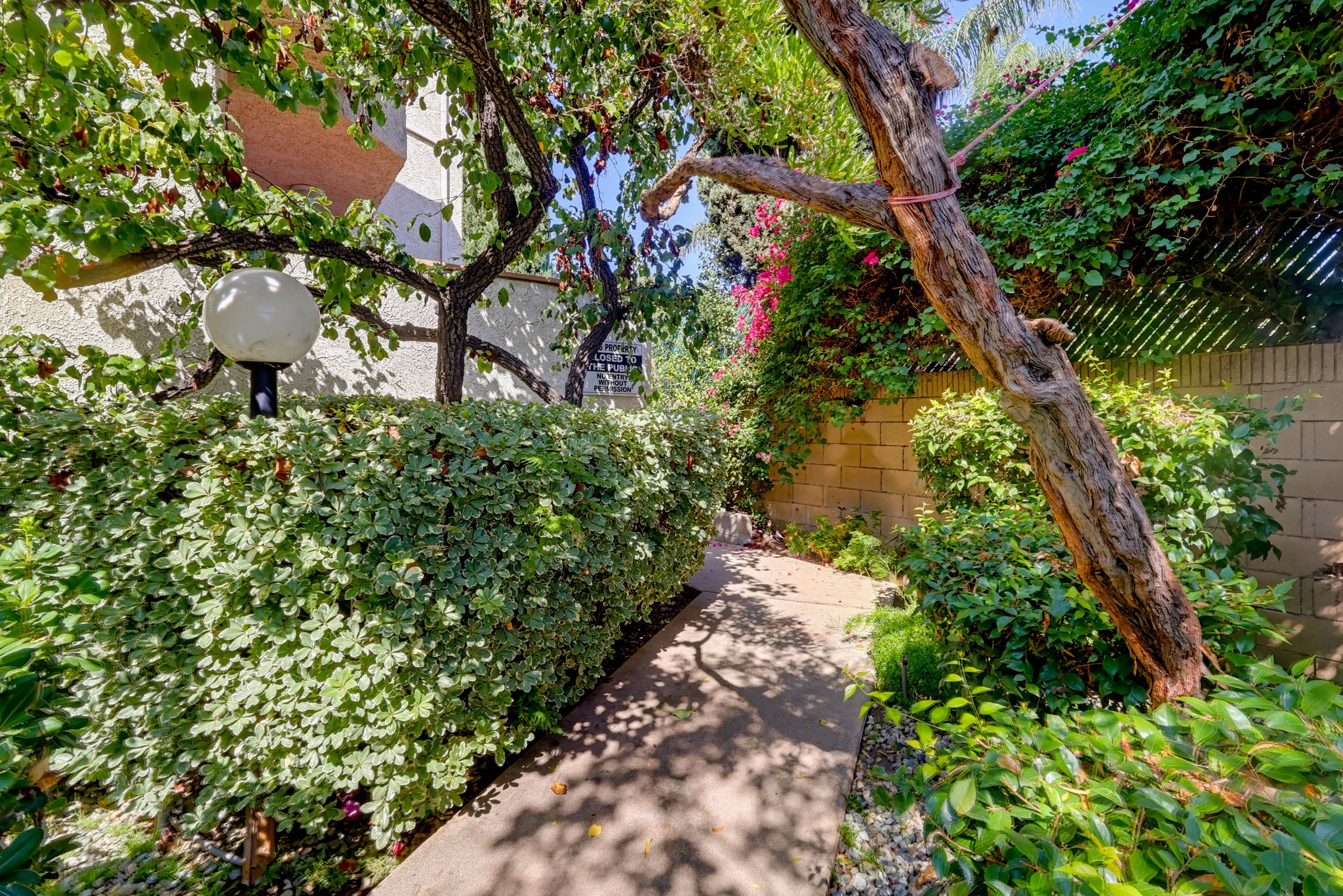 Virtual tour photo 3 of 69 for 5339 Coldwater Canyon Ave Apt B