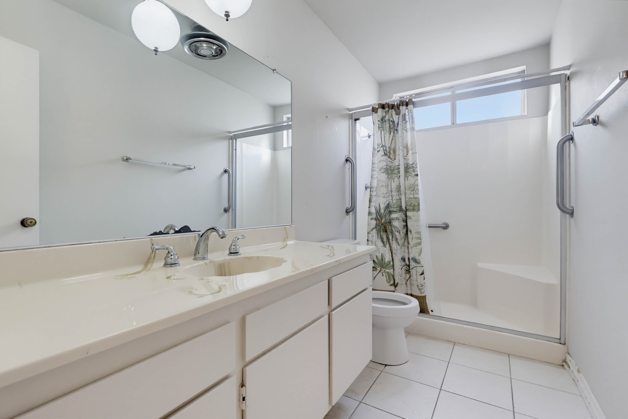 Virtual tour photo 22 of 69 for 5339 Coldwater Canyon Ave Apt B