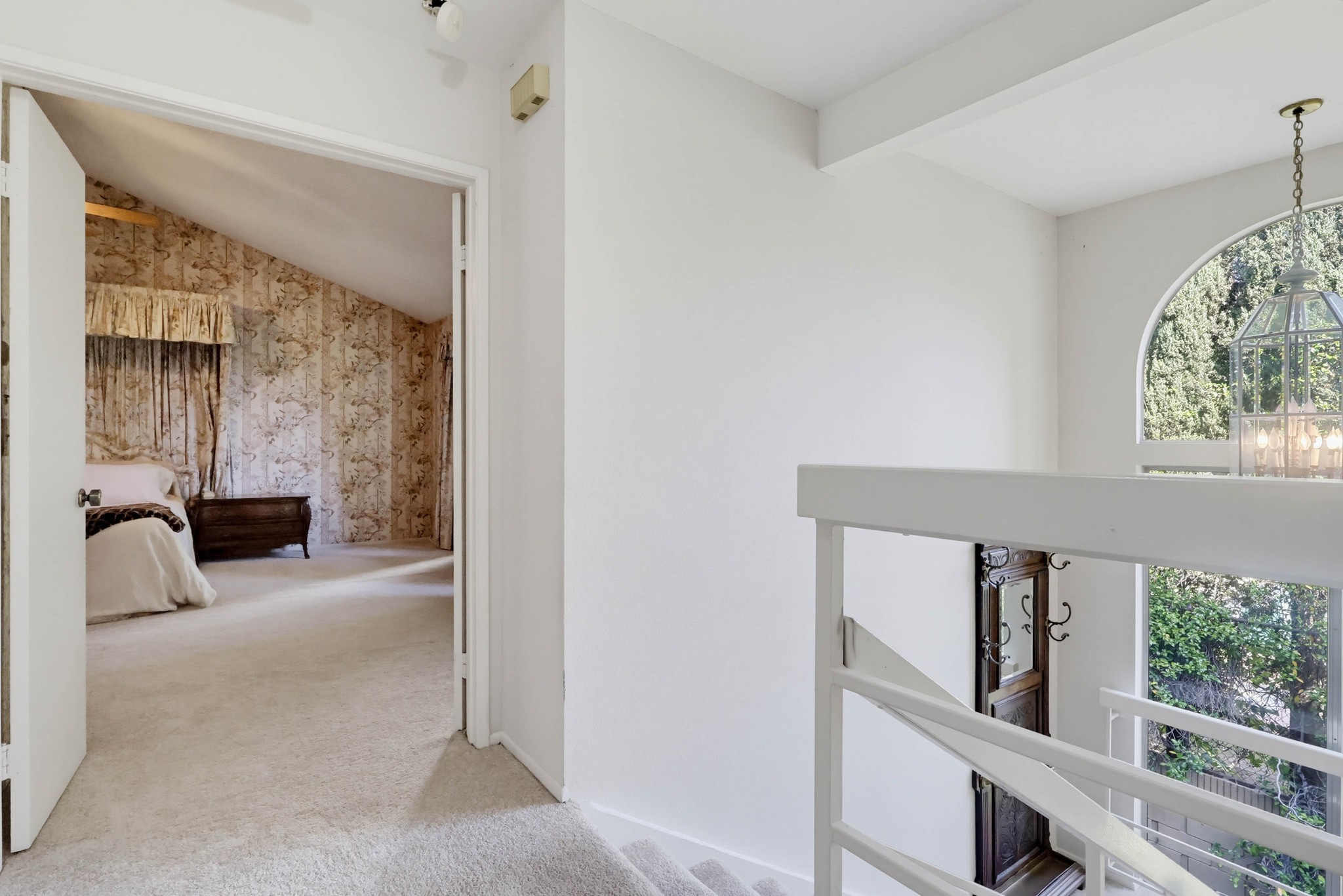 Virtual tour photo 38 of 69 for 5339 Coldwater Canyon Ave Apt B