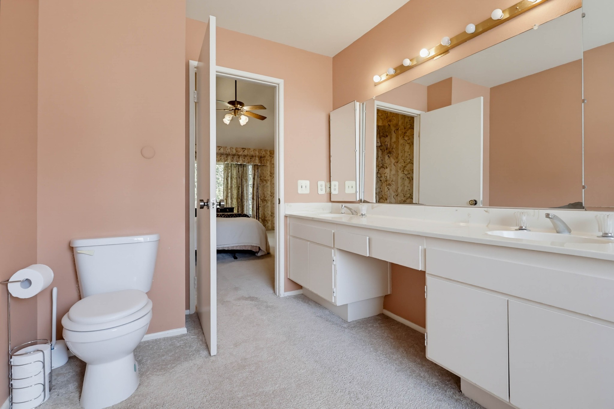 Virtual tour photo 55 of 69 for 5339 Coldwater Canyon Ave Apt B