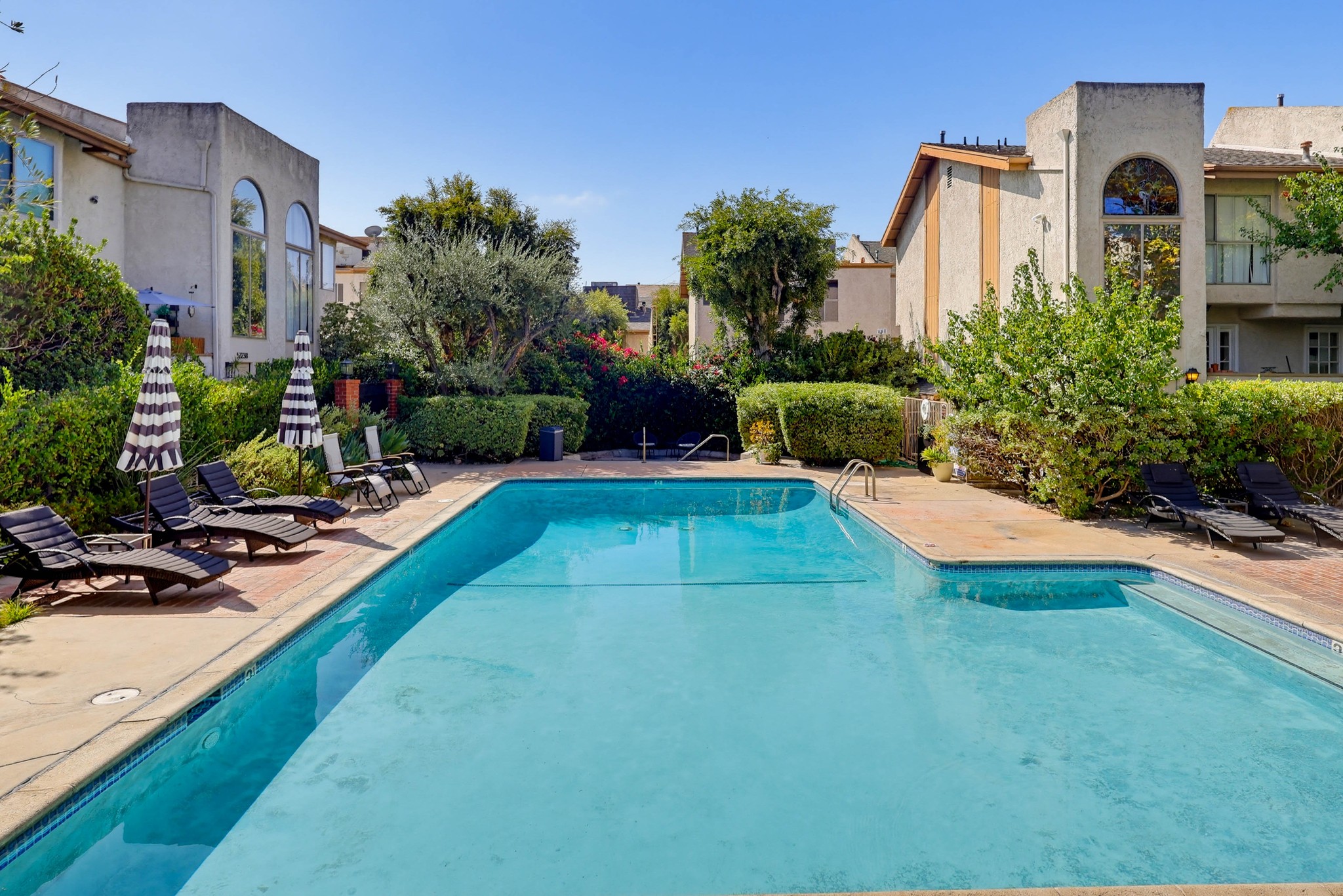 Virtual tour photo 68 of 69 for 5339 Coldwater Canyon Ave Apt B