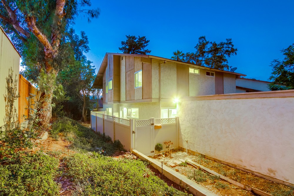 Virtual tour photo 1 of 46 for 5345 Caminito Mindy