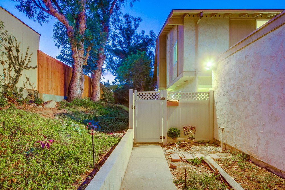 Virtual tour photo 4 of 46 for 5345 Caminito Mindy