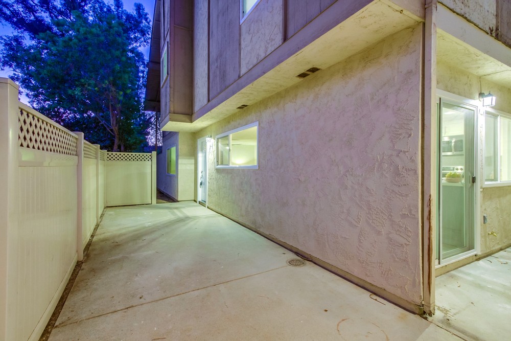 Virtual tour photo 6 of 46 for 5345 Caminito Mindy
