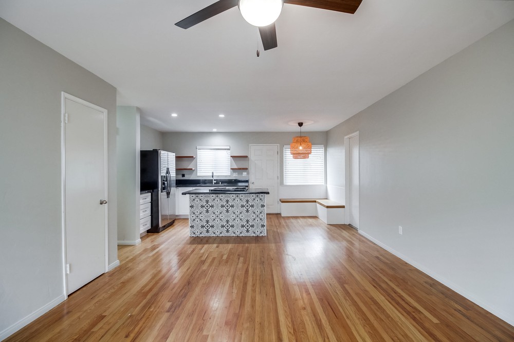 Virtual tour photo 12 of 55 for 5345 Roswell St