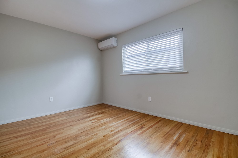 Virtual tour photo 33 of 55 for 5345 Roswell St