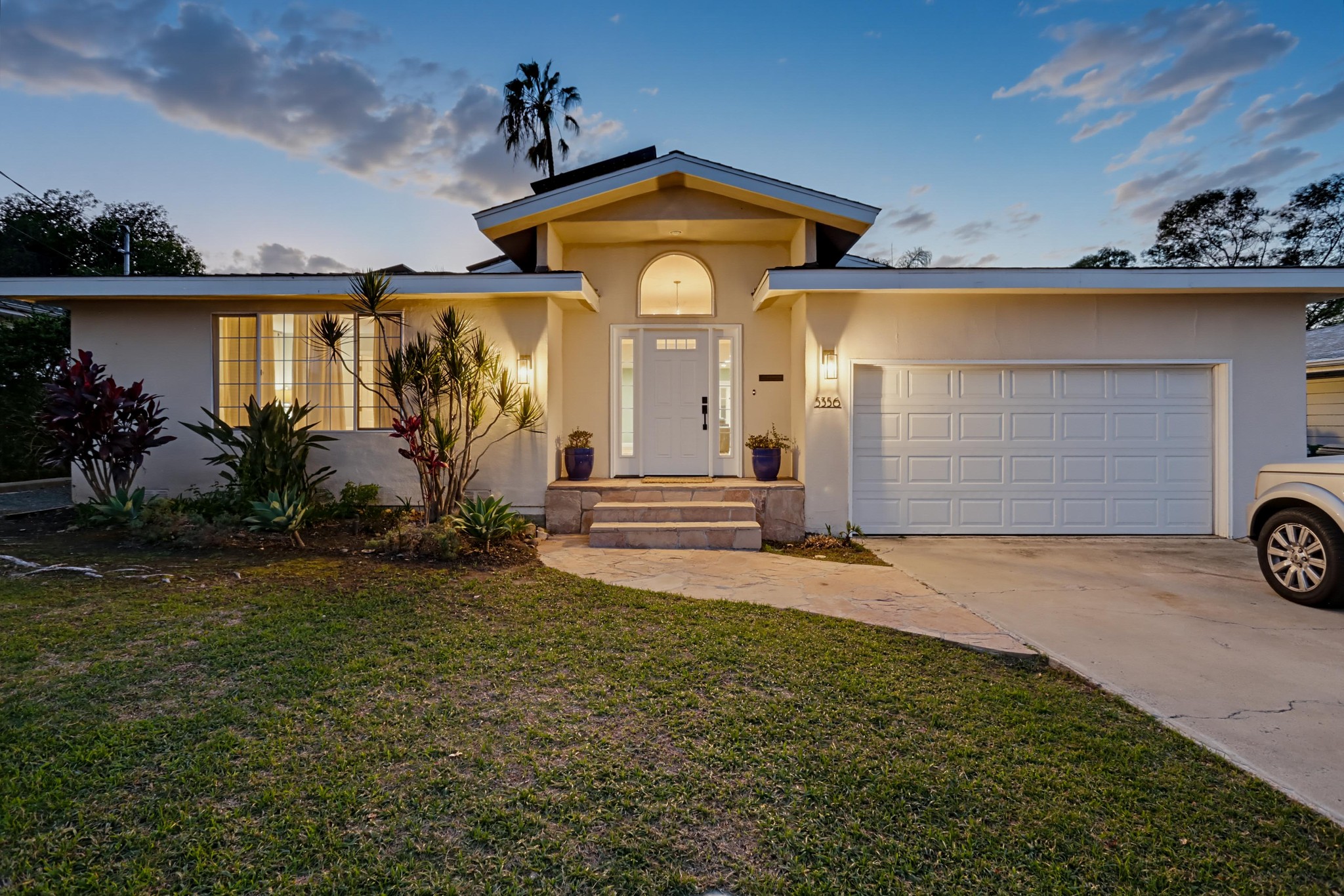 Virtual tour photo 3 of 46 for 5356 W Falls View Dr