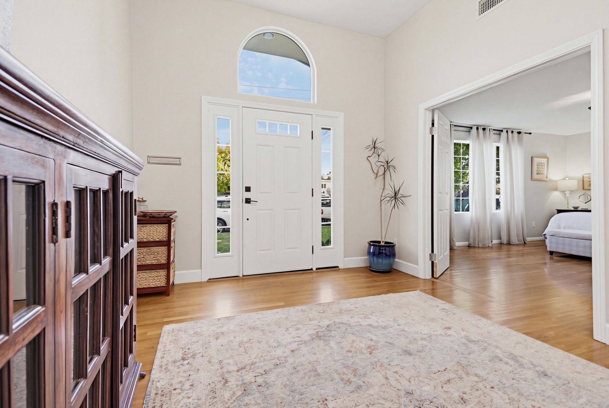 Virtual tour photo 10 of 46 for 5356 W Falls View Dr