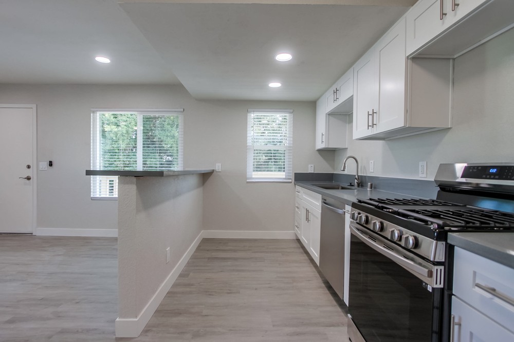 Virtual tour photo 18 of 28 for 5358 Wightman St