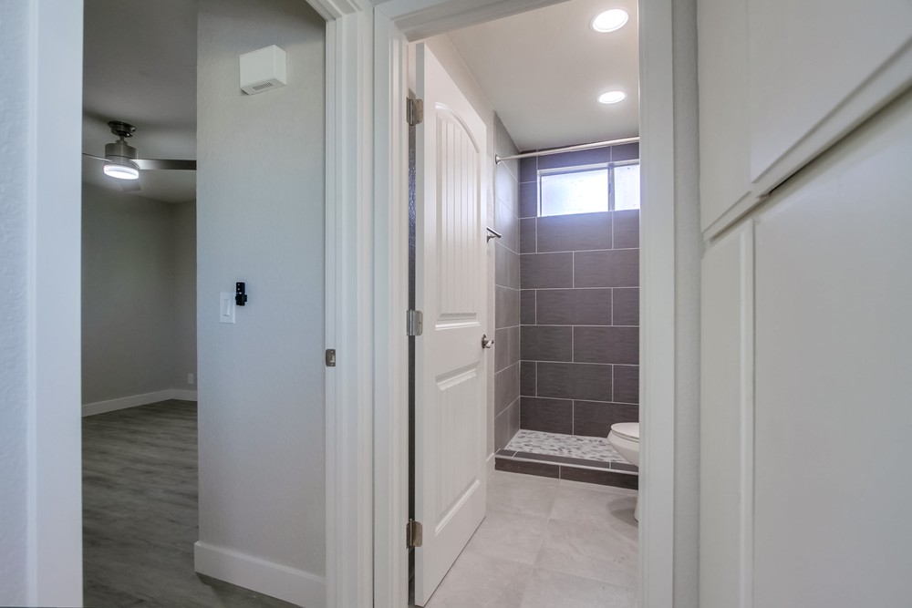 Virtual tour photo 21 of 28 for 5358 Wightman St
