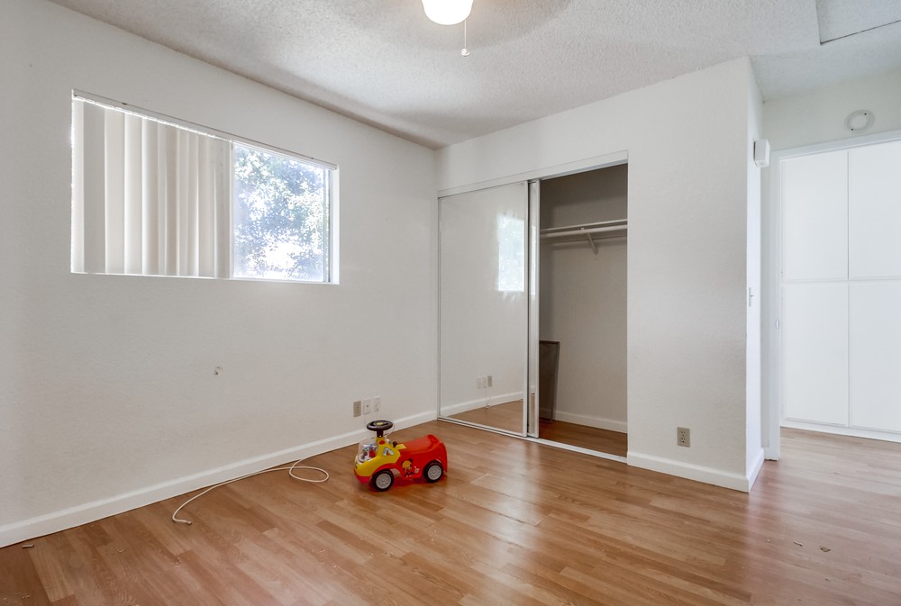 Virtual tour photo 24 of 34 for 5358 Wightman St