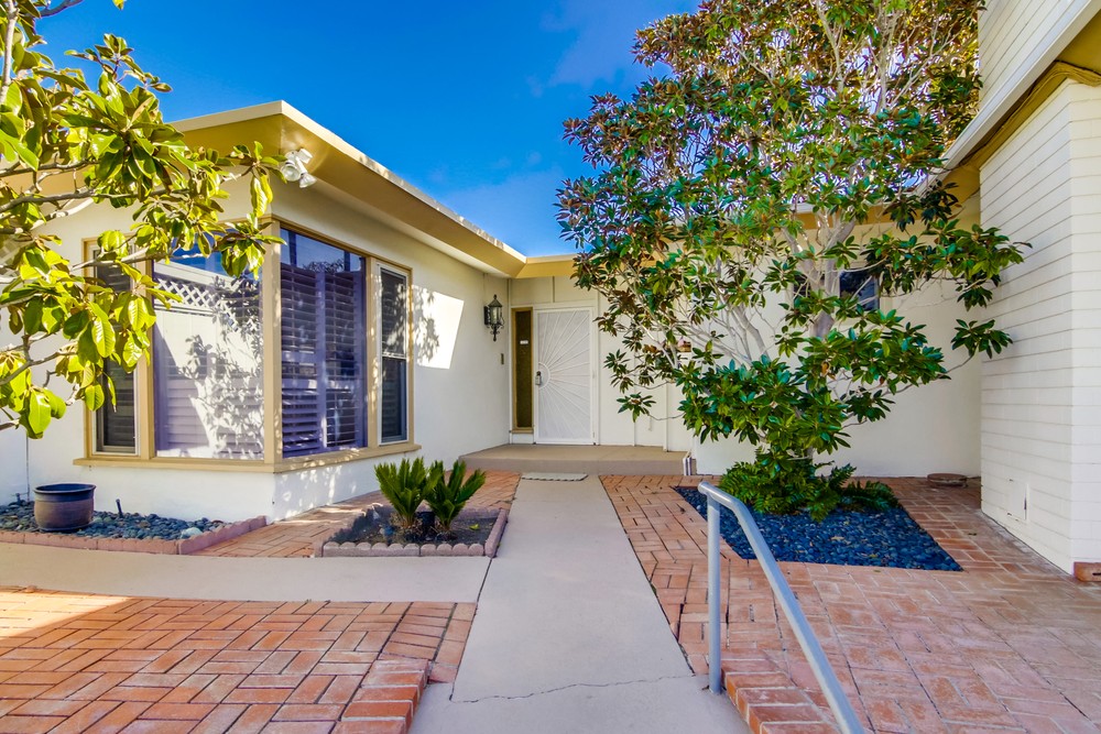 Virtual tour photo 6 of 57 for 5361 Van Nuys Ct