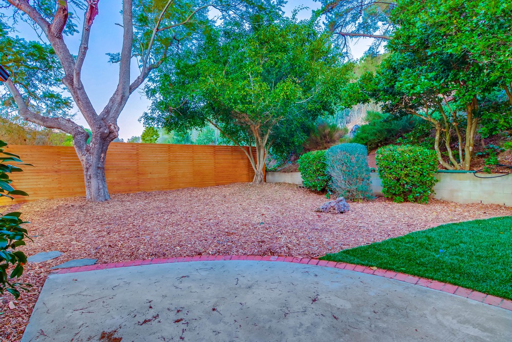 Virtual tour photo 9 of 100 for 5361 Vickie Dr