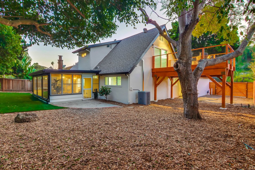 Virtual tour photo 11 of 100 for 5361 Vickie Dr