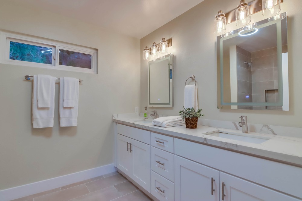 Virtual tour photo 52 of 100 for 5361 Vickie Dr
