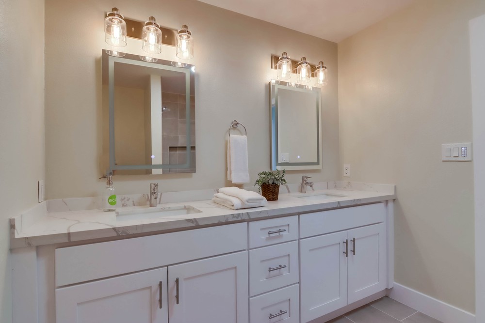 Virtual tour photo 54 of 100 for 5361 Vickie Dr