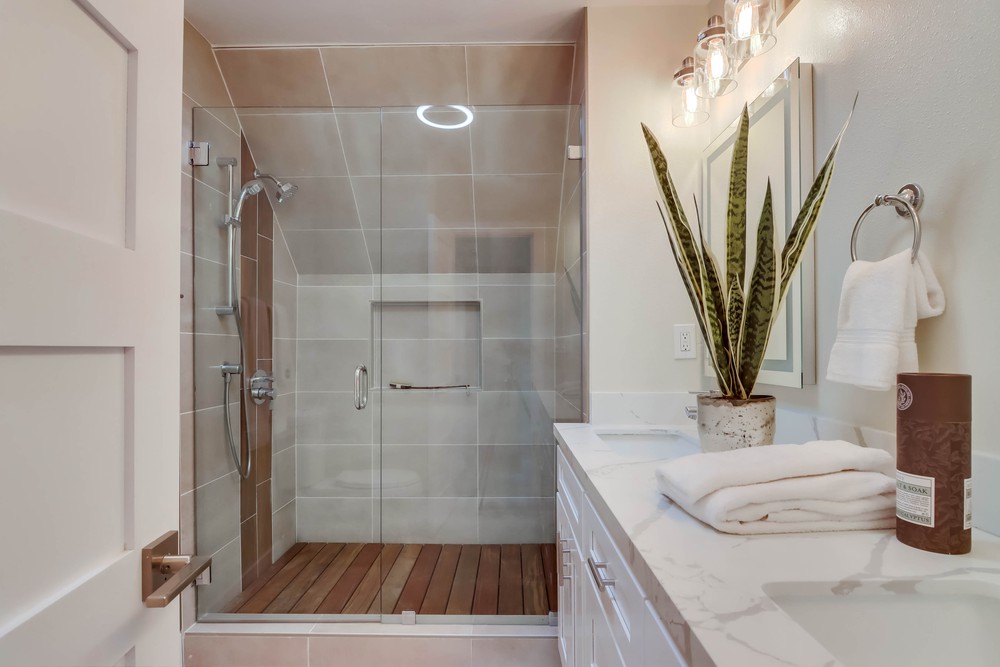 Virtual tour photo 64 of 100 for 5361 Vickie Dr