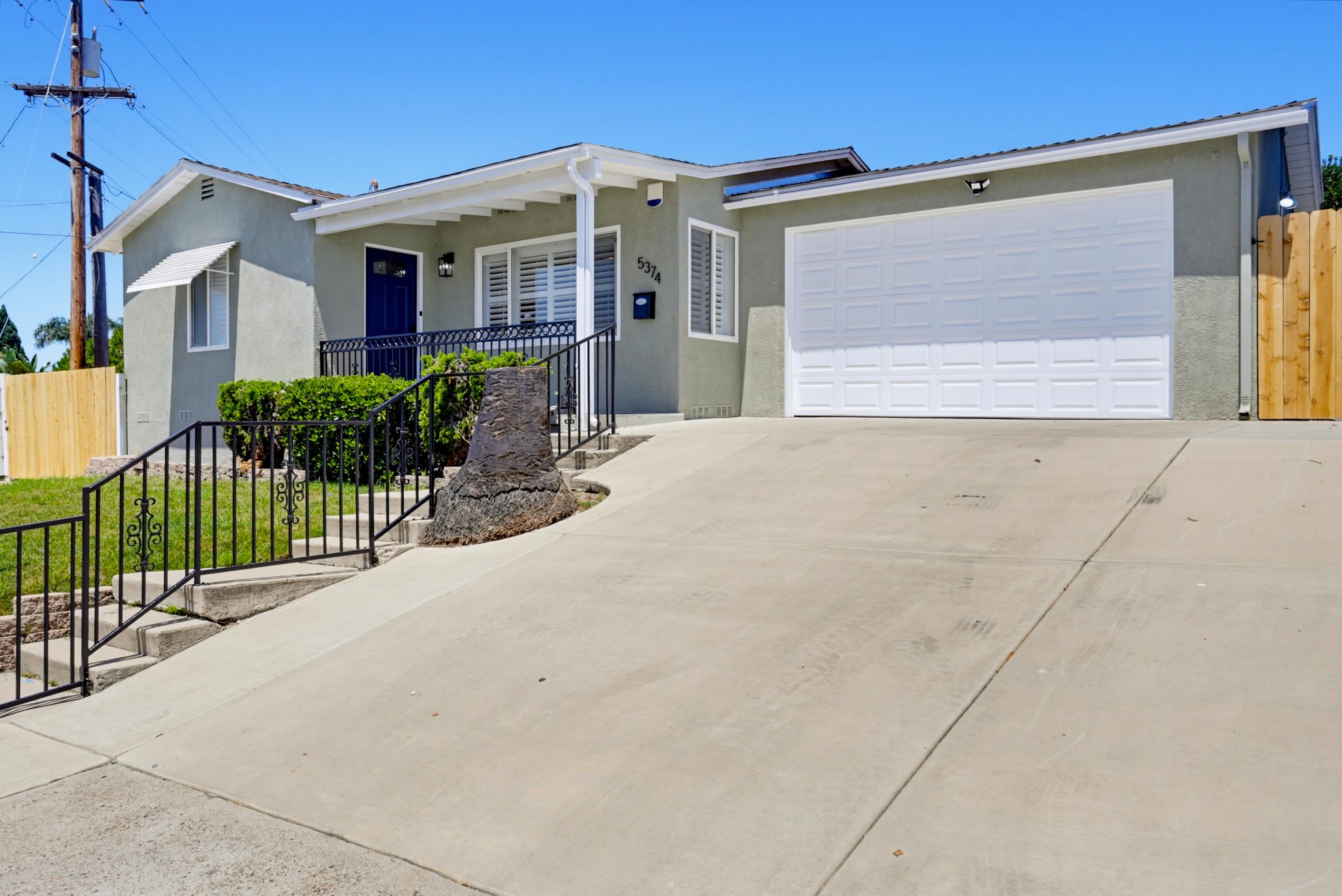 Virtual tour photo 1 of 40 for 5374 Bonita Dr
