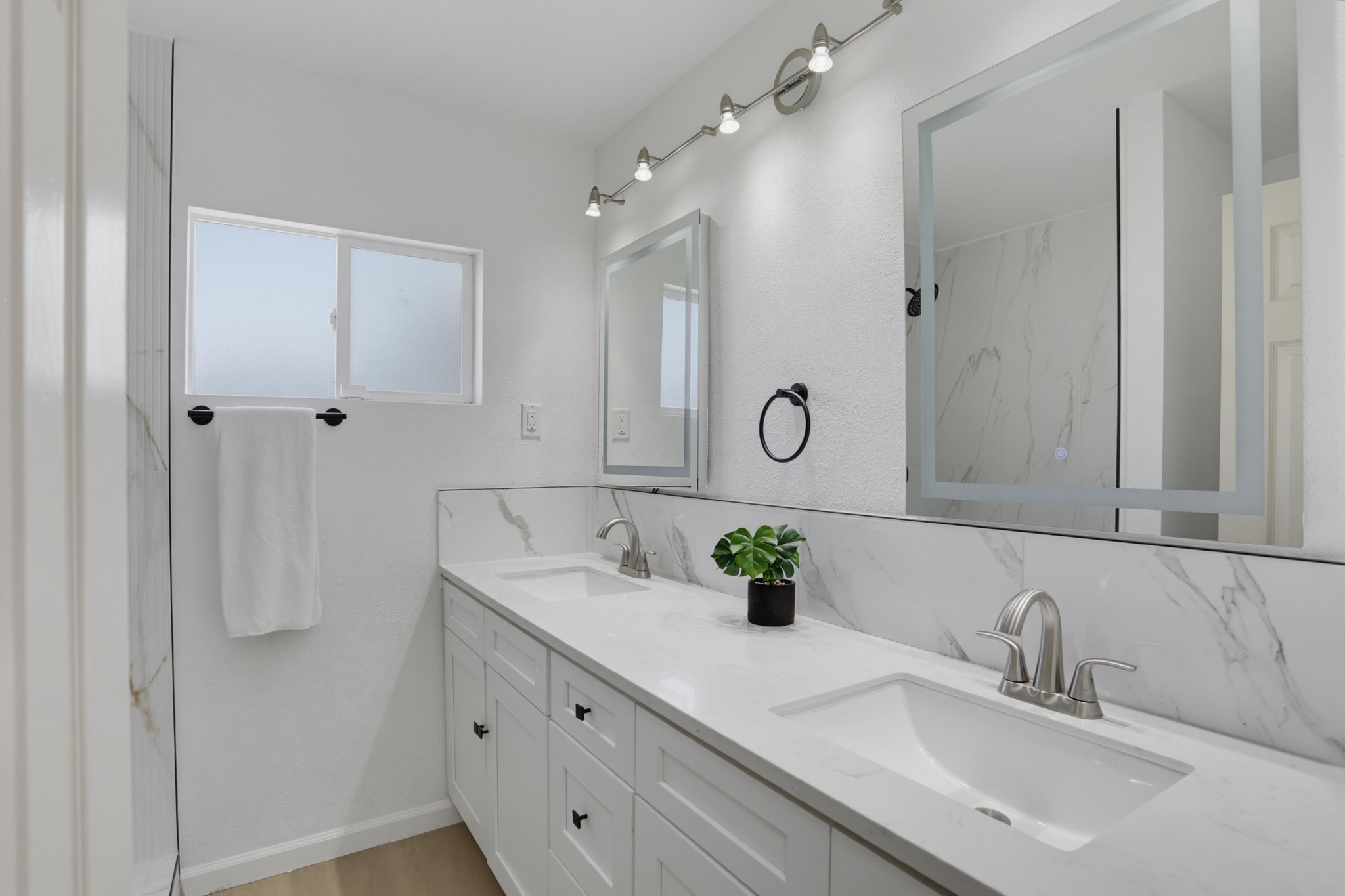Virtual tour photo 31 of 40 for 5374 Bonita Dr