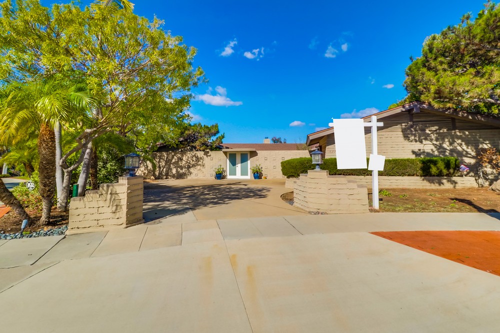 Virtual tour photo 3 of 67 for 5374 Canterbury Dr