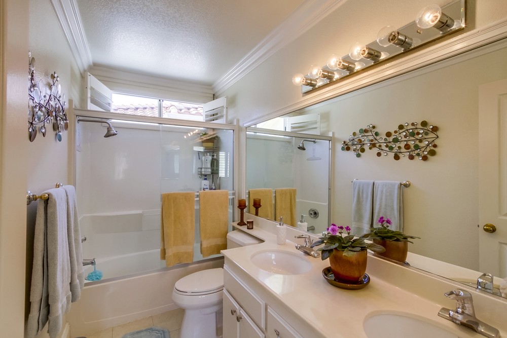Virtual tour photo 44 of 52 for 5376 Camino Playa Malaga