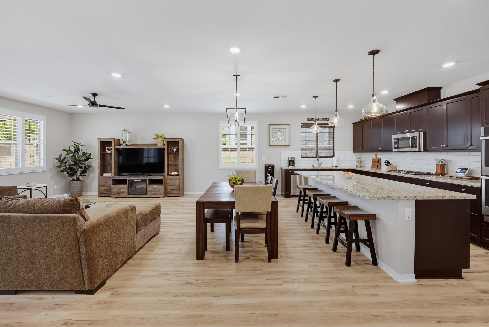 Virtual tour photo 12 of 46 for 5382 Kastania Wy