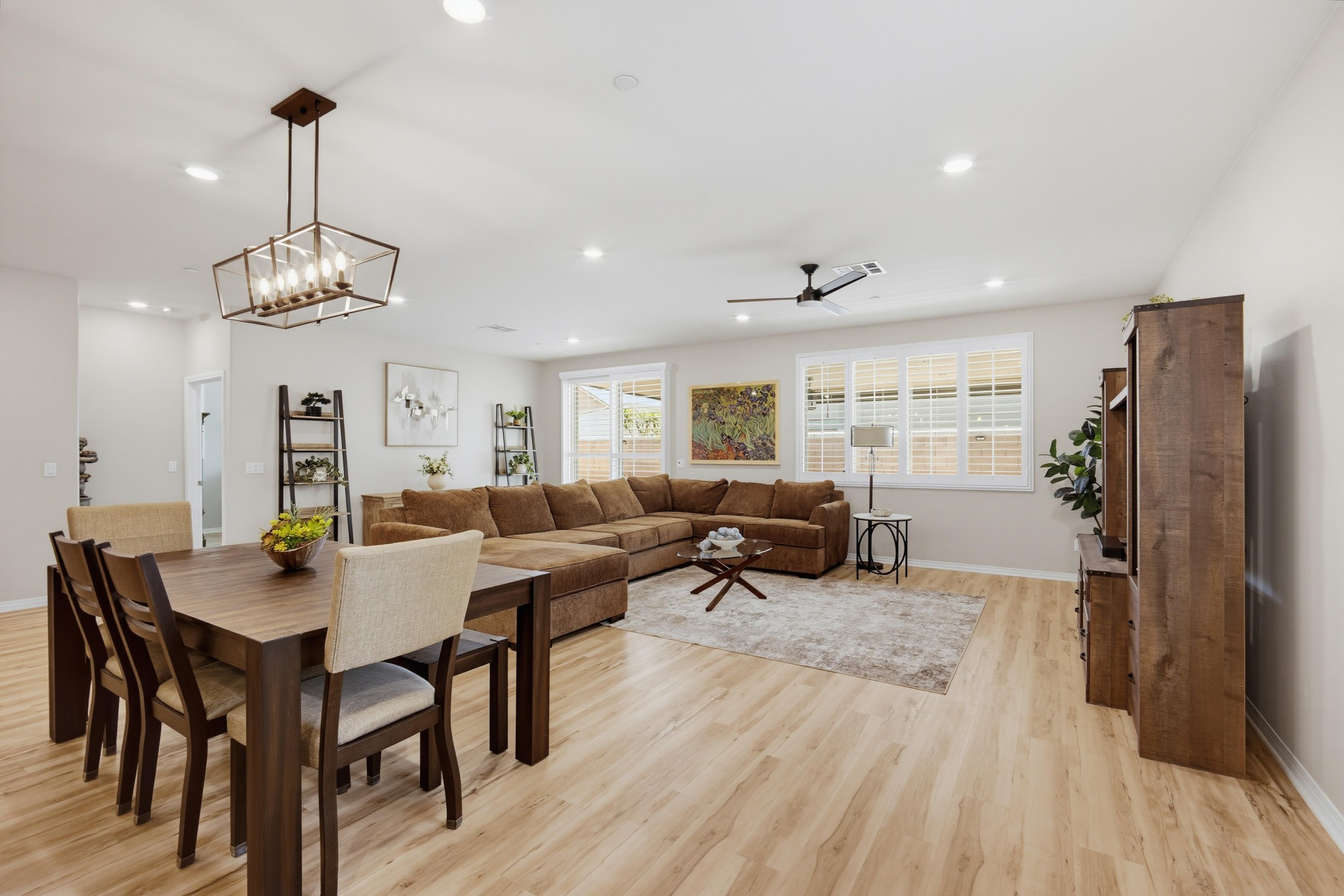 Virtual tour photo 18 of 46 for 5382 Kastania Wy