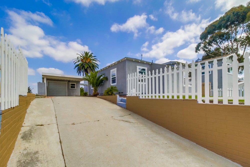Virtual tour photo 3 of 33 for 5386 Orange Ave