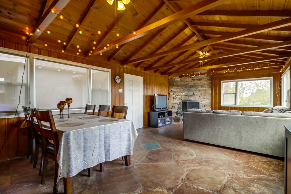 Virtual tour photo 9 of 33 for 5386 Orange Ave