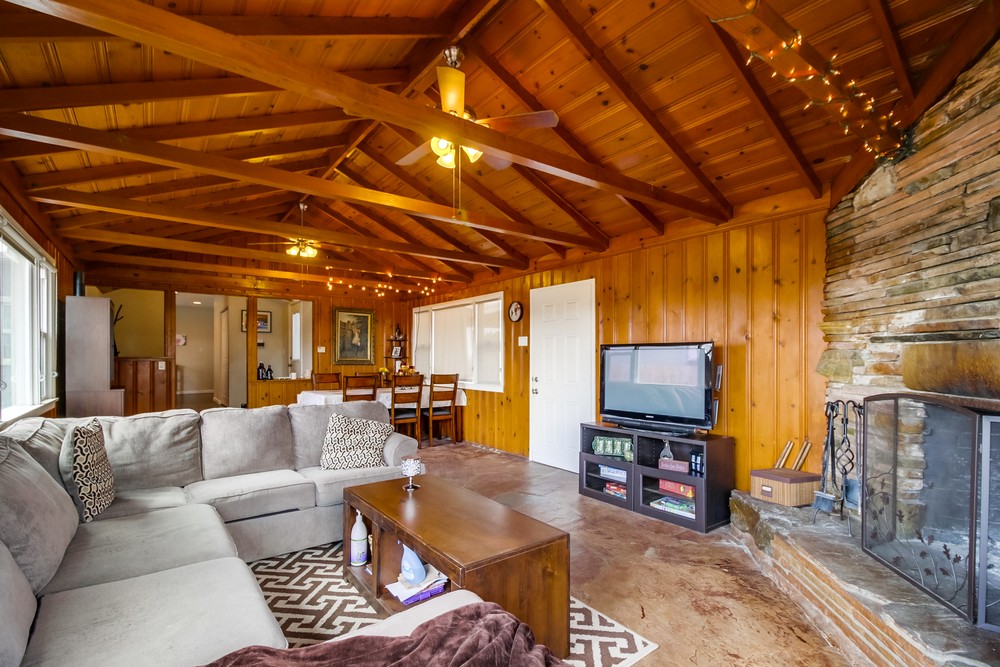 Virtual tour photo 14 of 33 for 5386 Orange Ave